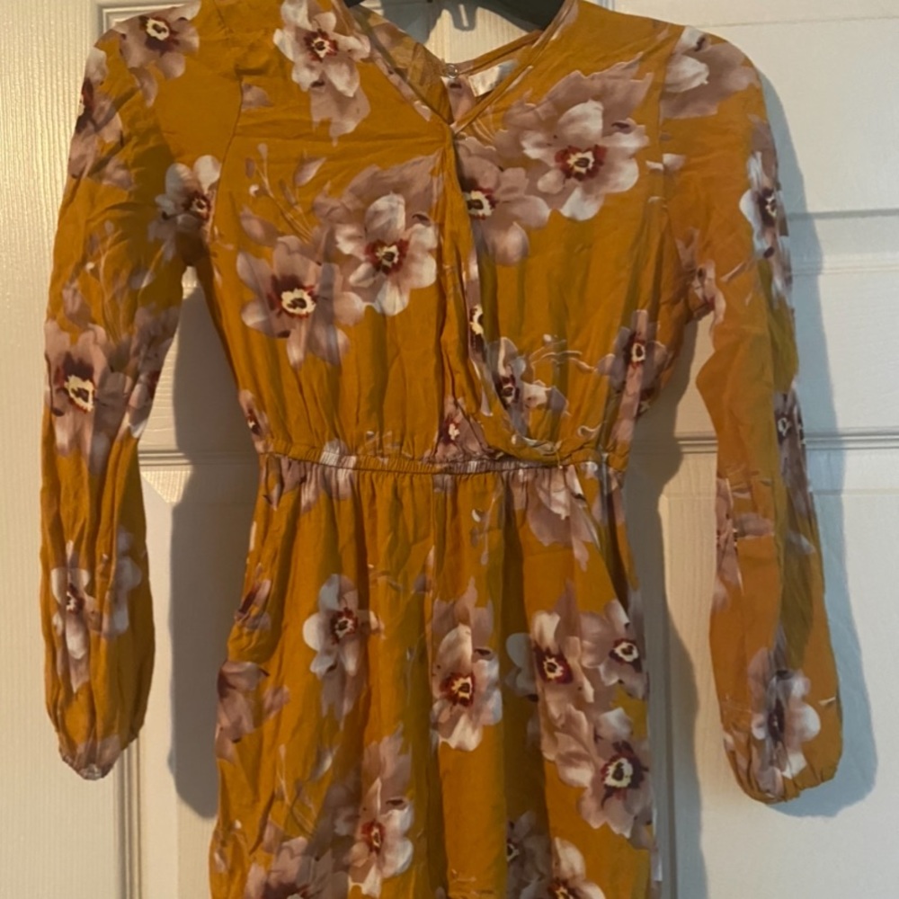 Mustard shorts romper. Size 14 (girls)